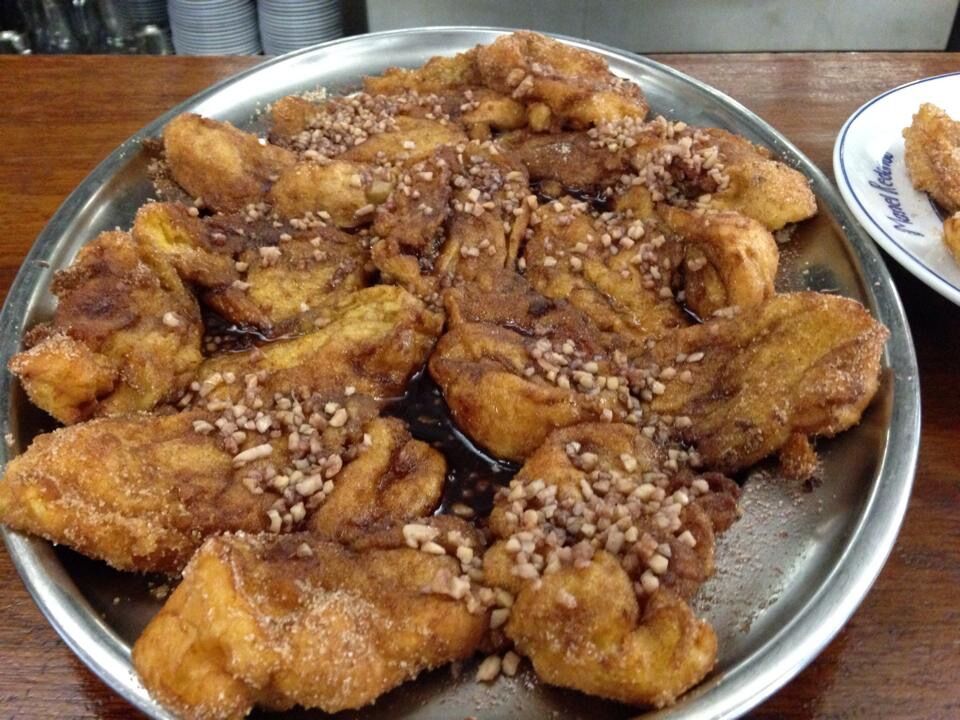 RABANADAS COM VINHO DO PORTO E AMÊNDOA