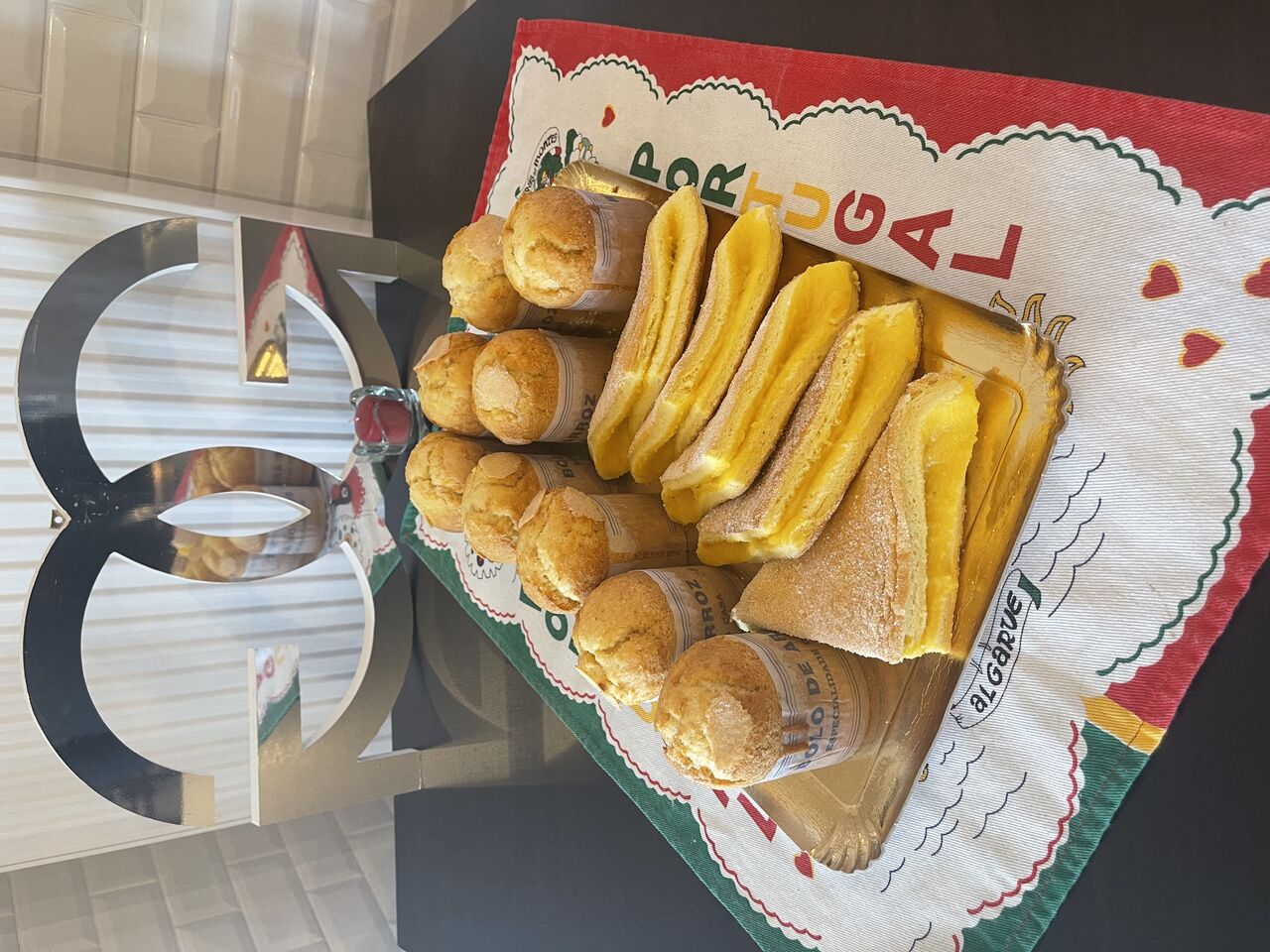 Bolo de arroz et guardanapos