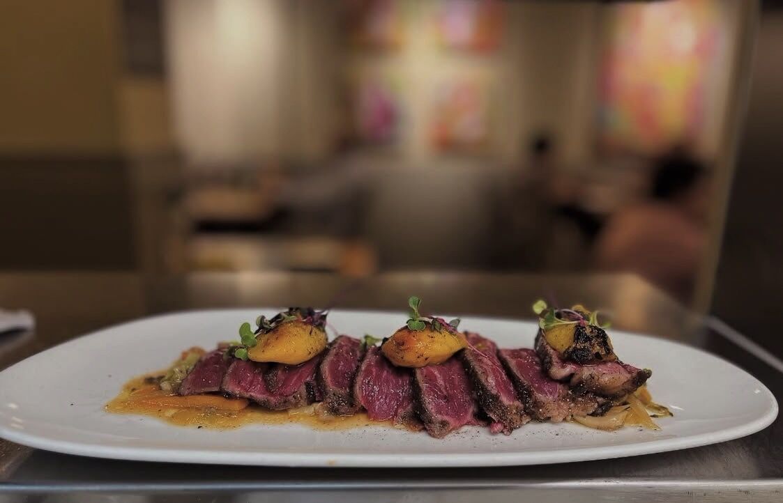 Angus, Escabeche de Setas y Melocotón Soasado