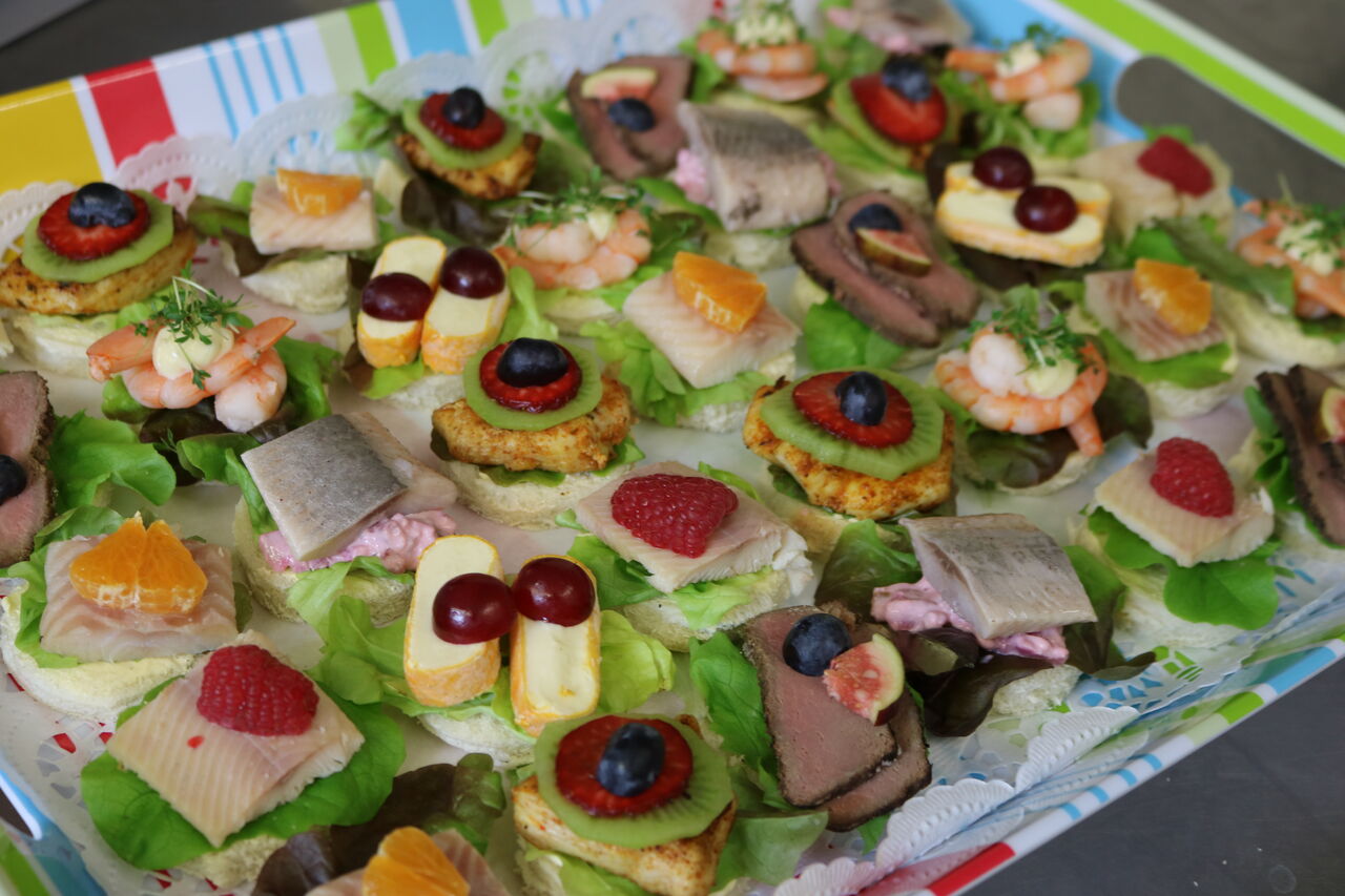 Canapes