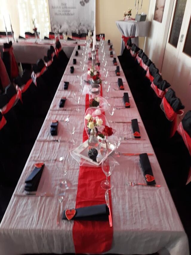 Vom Profi Deko Service,Kontakt kann vermittelt werden.