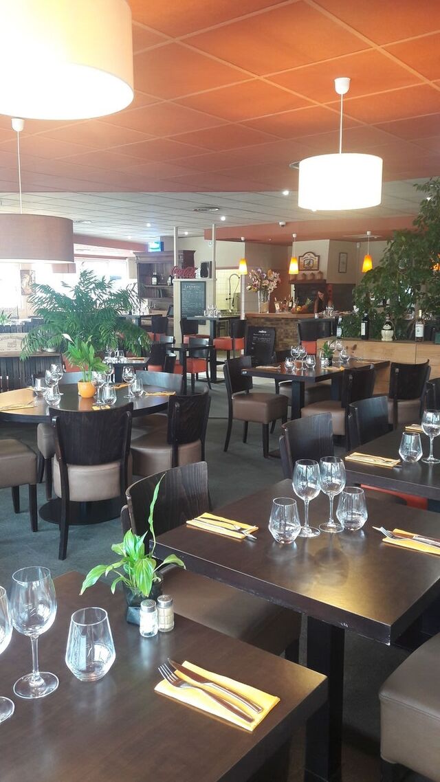 La Villa Mérignac
Formule du midi a 15,50 euros
Entrée + plat + dessert
cuisine maison
