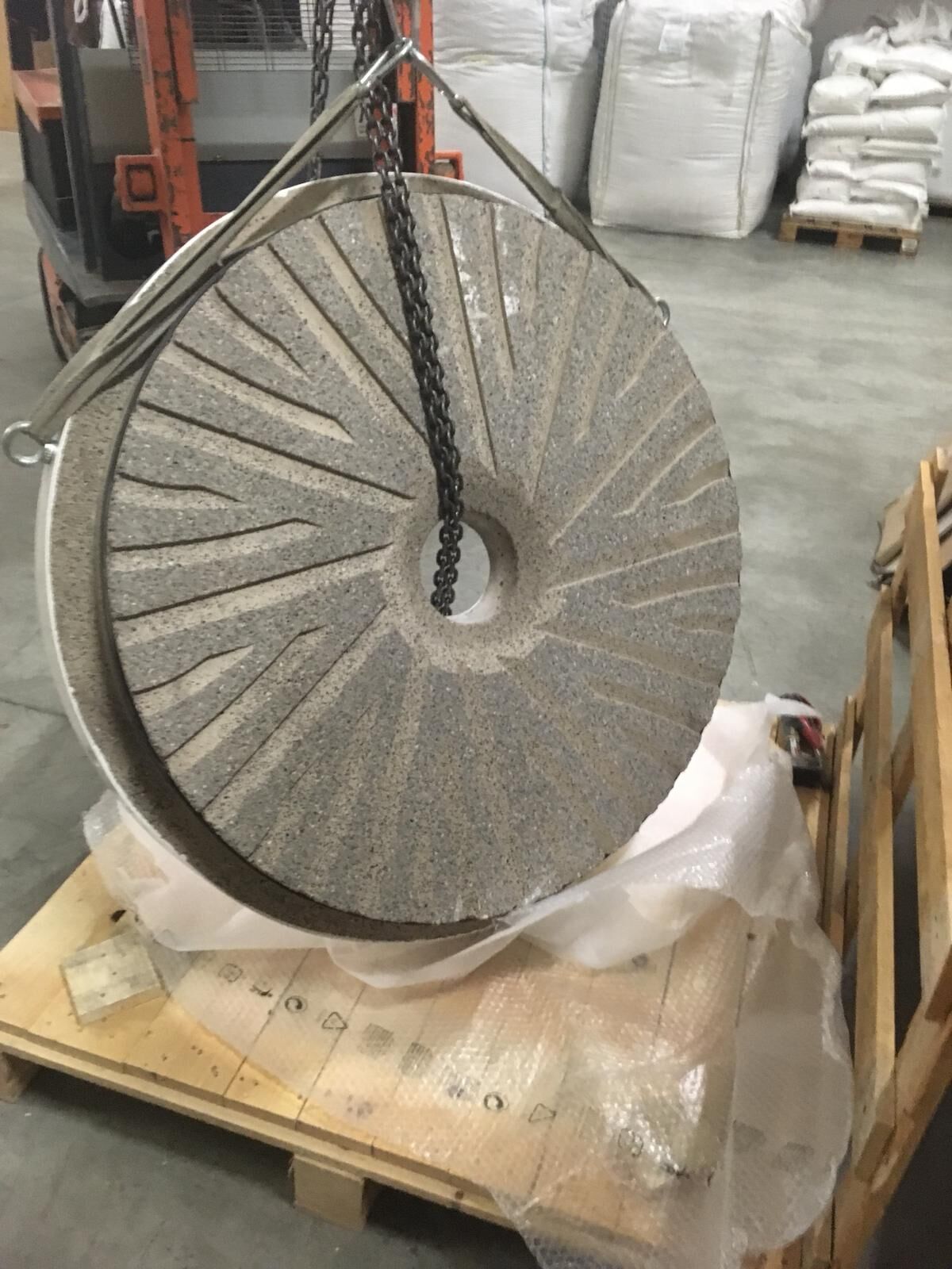 Macina di Pietra per la Farina Mulino Terrevive 