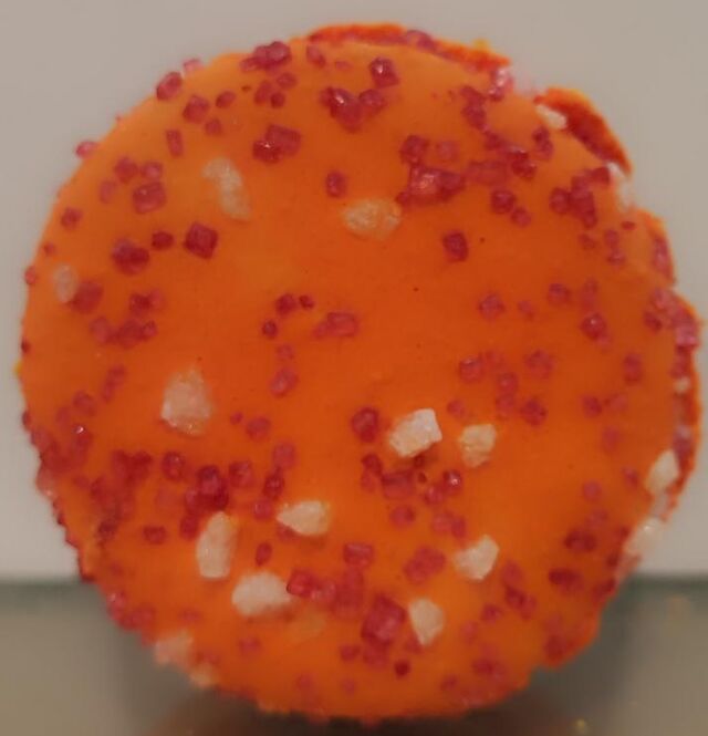 Macaron Reine Margot
(Grand Marnier Framboise)