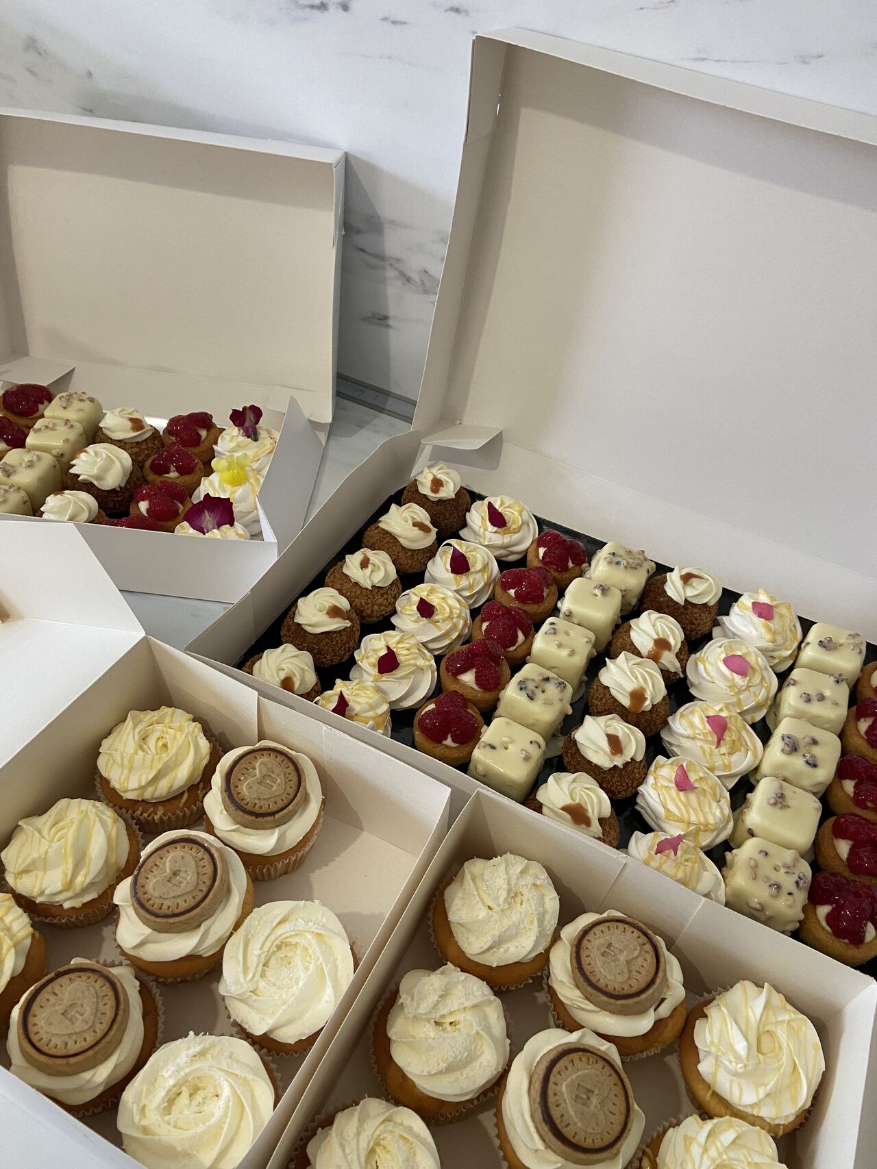 MIGNARDISES & CUPCAKES