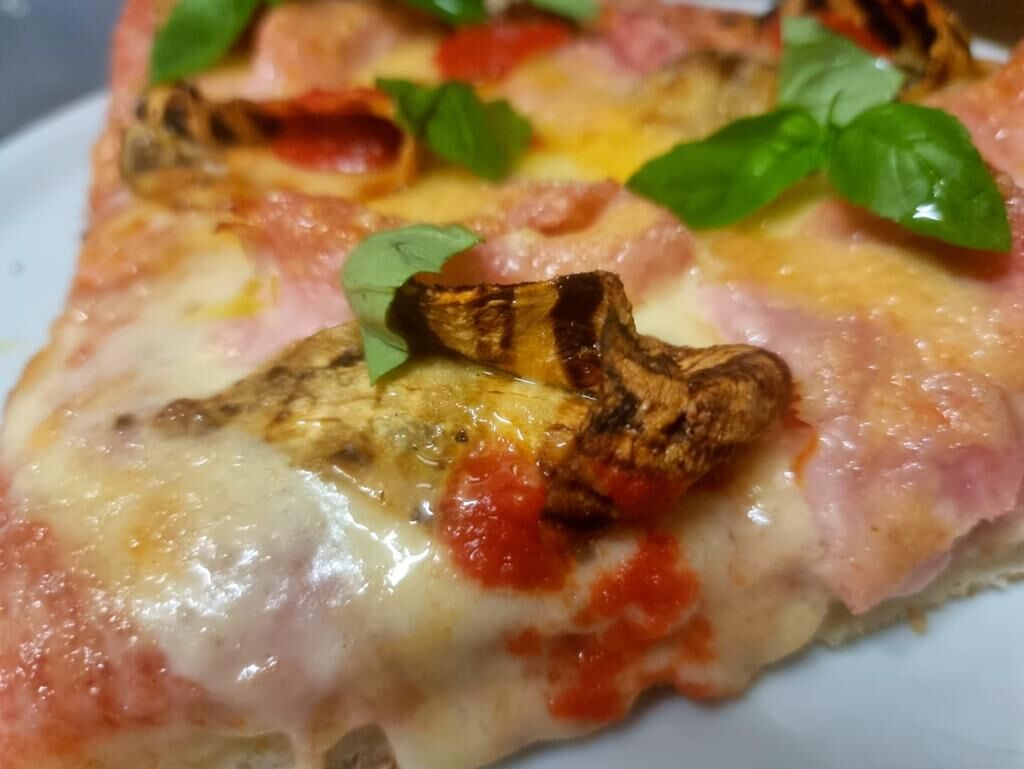 Pizza alla parmigiana 