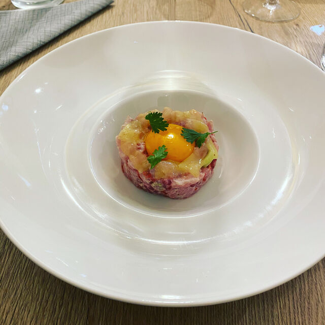 le tartare de veau autour de la framboise 