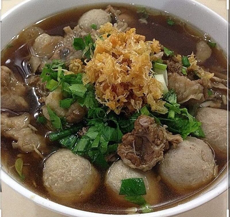 Soupe de pâtes Thaï Bœuf ou Poulet12€ TTC / la portion Sur Cde ( 2 portions minimum )