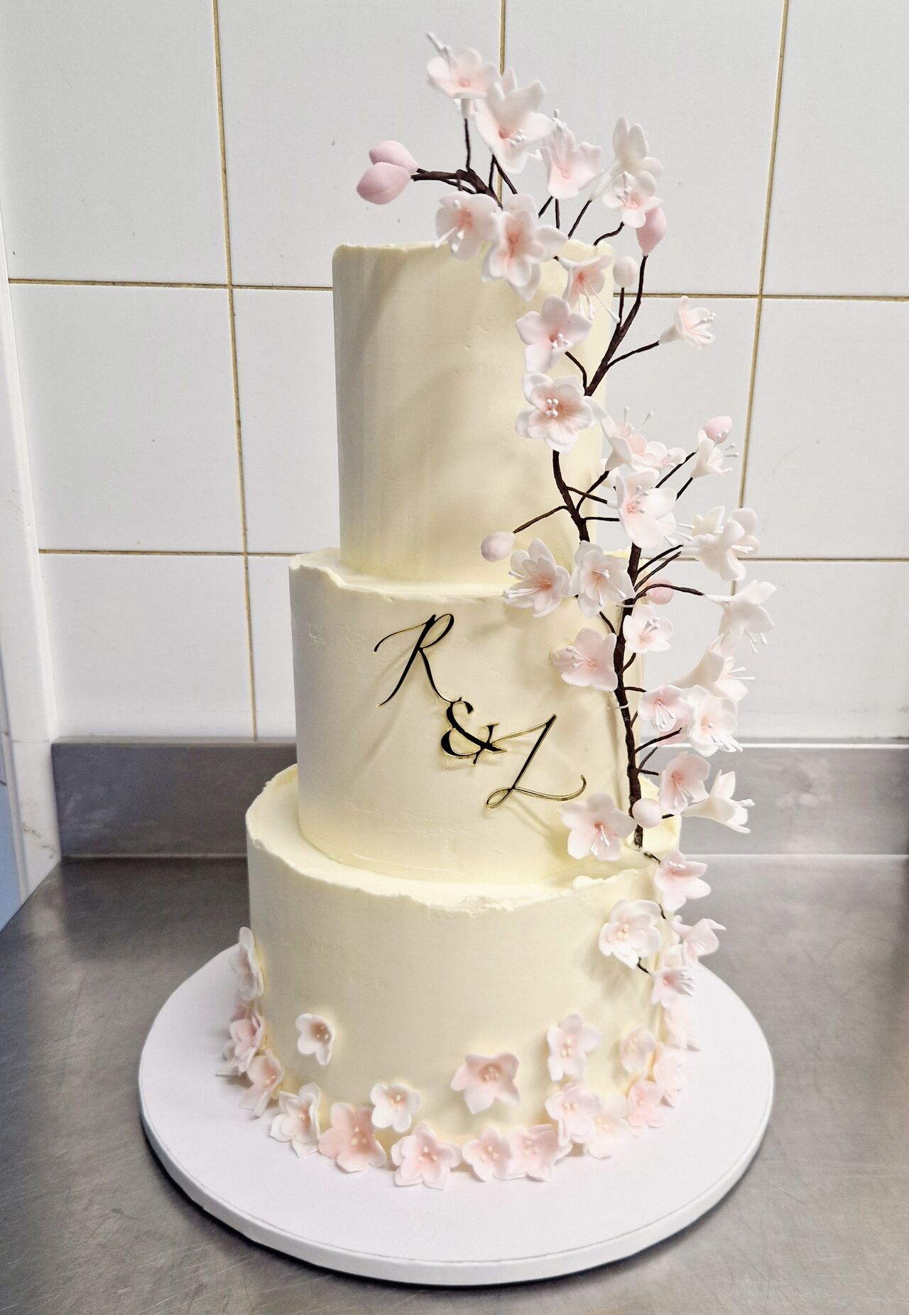 Wedding cake fleurs de Cerisier