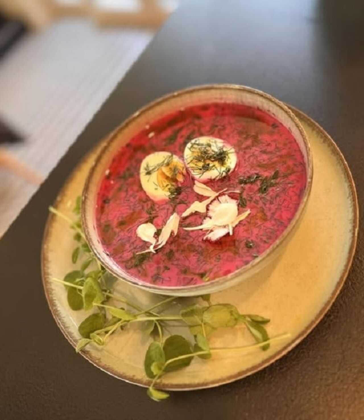 "Chłodnik – zimna odpowiedź na letni upał!" ❄️