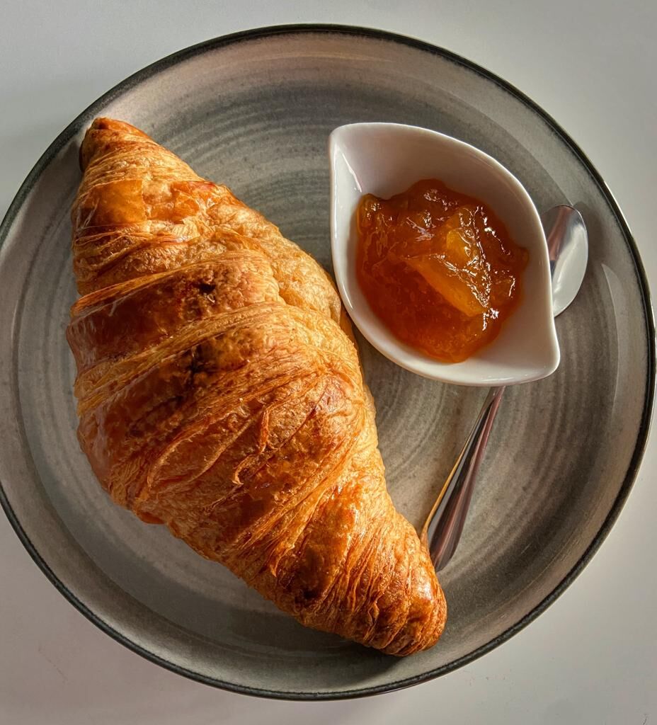 Butter Croissant+Apricot Jam