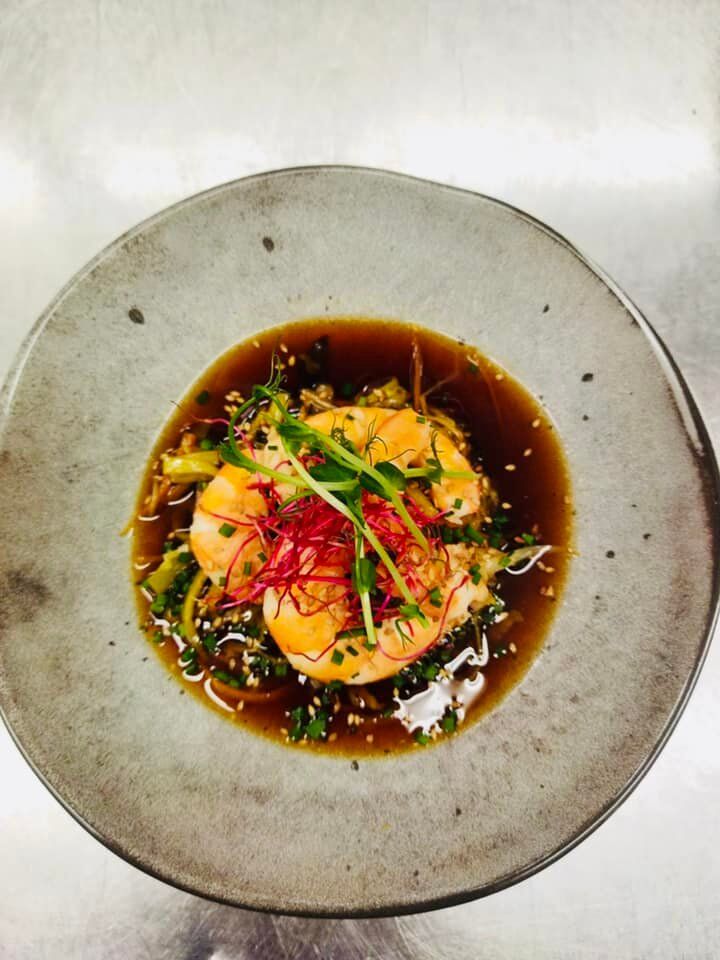 Dîner Jazz du 5 février 2022
l' entrée Dashi au miso rouge
Crevettes et légumes façon thaï