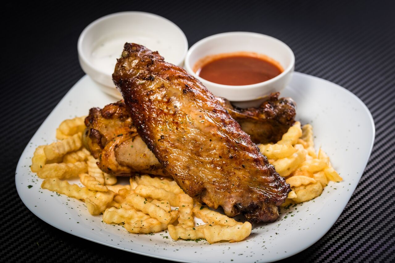 Grill pulykaszárny többféle öntettel és körettel (rendelésre)