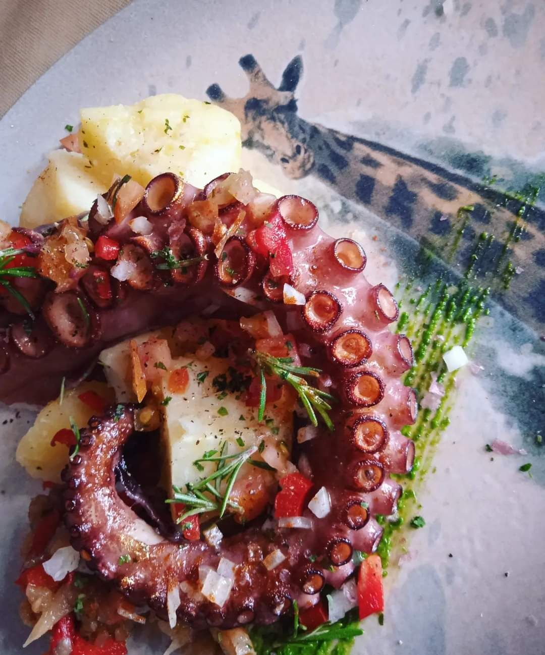 PATA DE PULPO A LA PLACHA