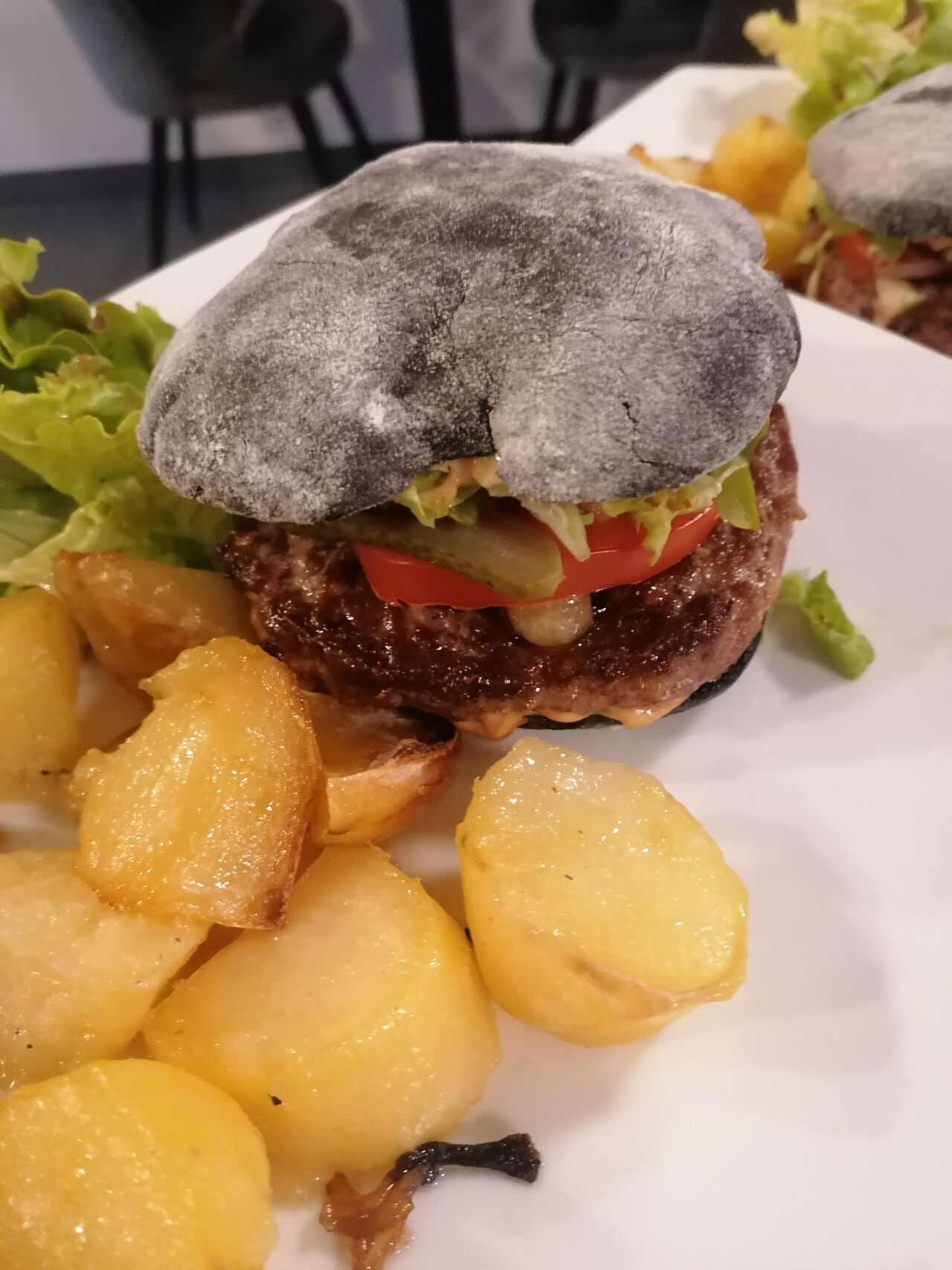 Un burger différent chaque jeudi semaine impaire... Toujours mais'omps ! 