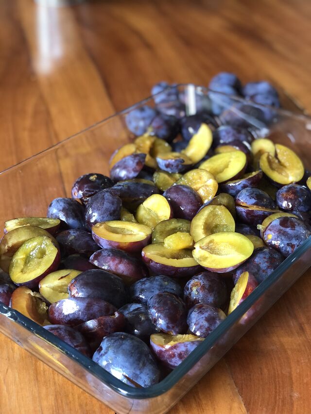 Préparation de Crumble aux Quetsches 