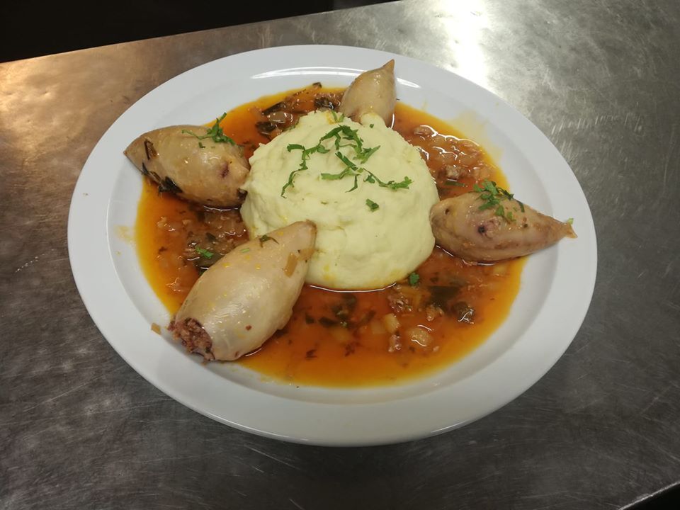 Lulas recheadas com puré de batata