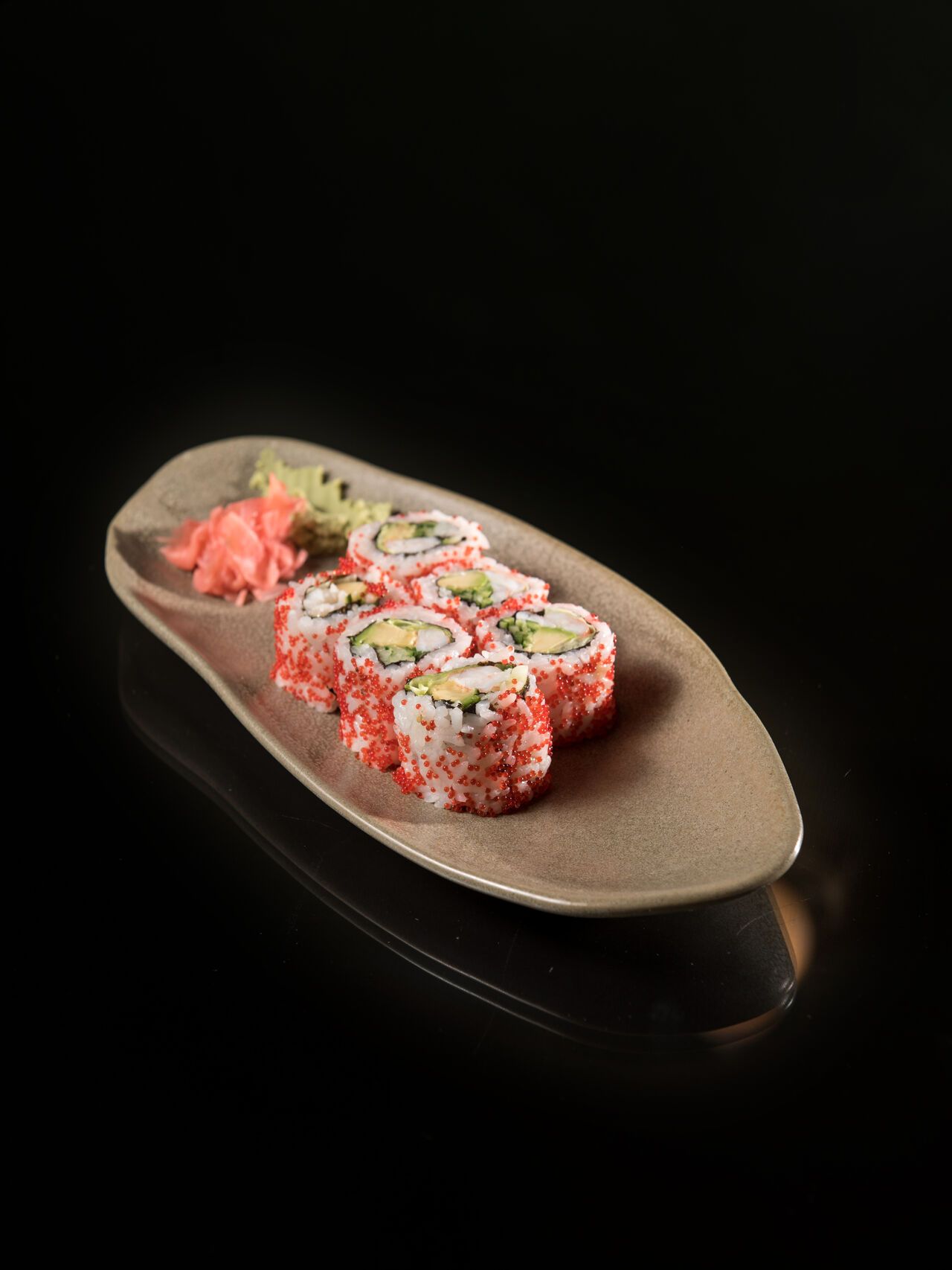 California Kani Tobiko Roll