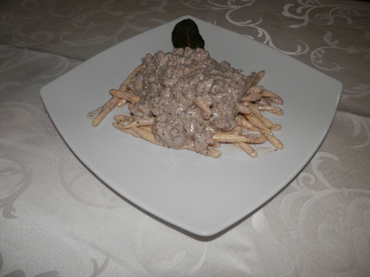 Trofie salsiccia e tartufo
