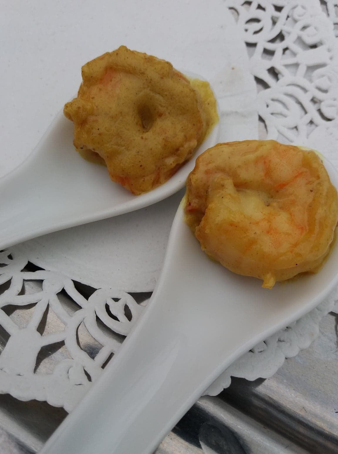 Hapje: scampi met curry