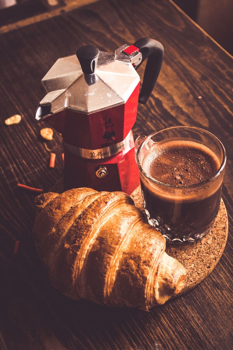 Frische italienische Cornetti mit verschiedenen Füllungen - jeden Samstag nur bei uns!