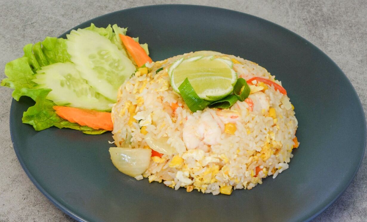 Riz sauté thaï: Poulet, crevettes ou Bœuf 10,90€ TTC / la portion 