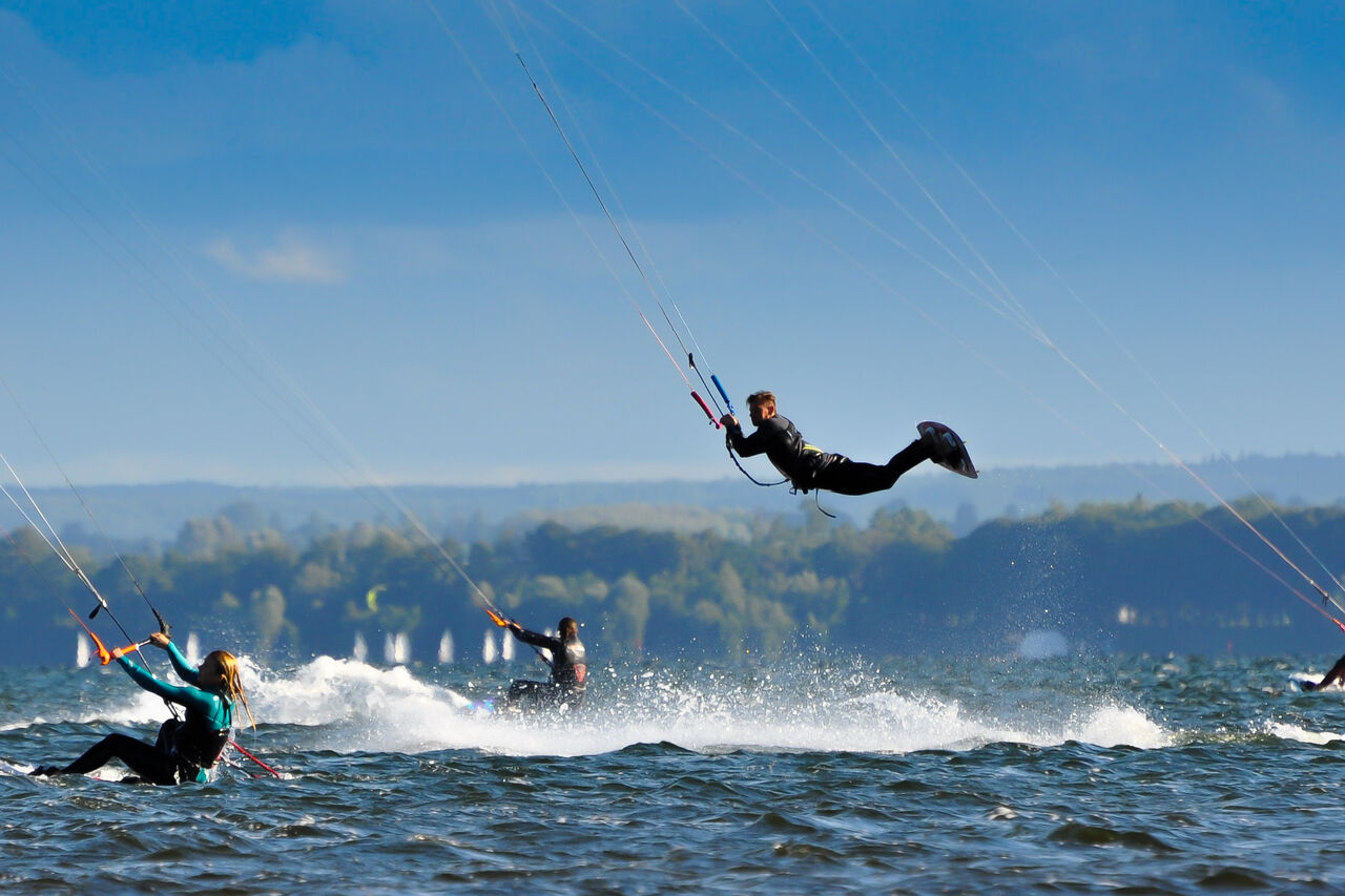 Szkólki: żeglarskie, board&kite, kiteclub,board school