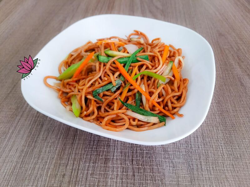 Nouilles sautées aux légumes 