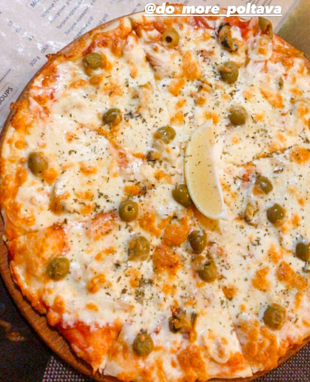 Пицца с морепродуктами 