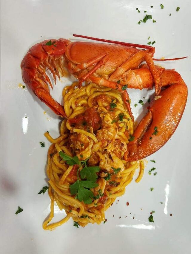 Tonnarelli astice e pachino 