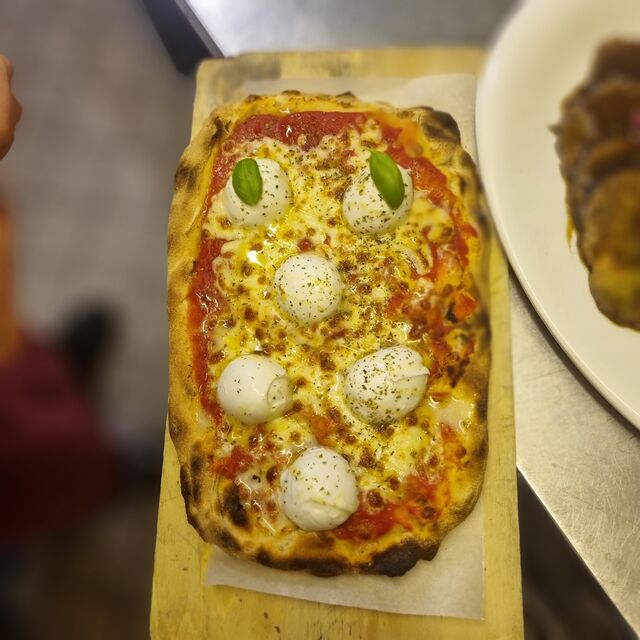 Pinsa buffel mozzarella