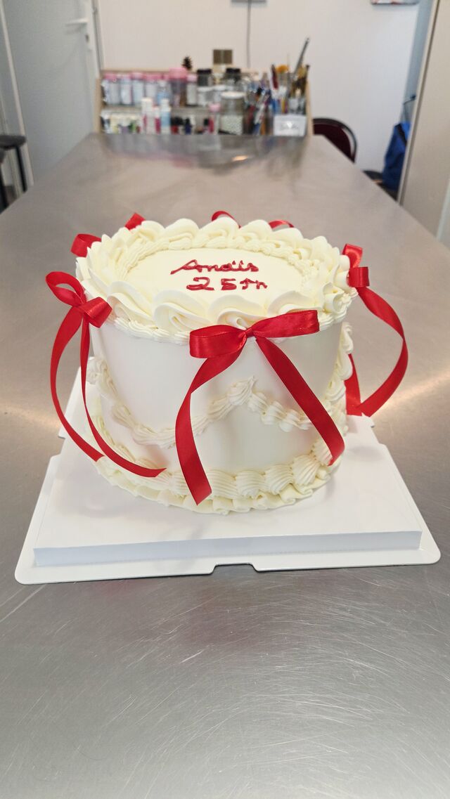 Vintage cake