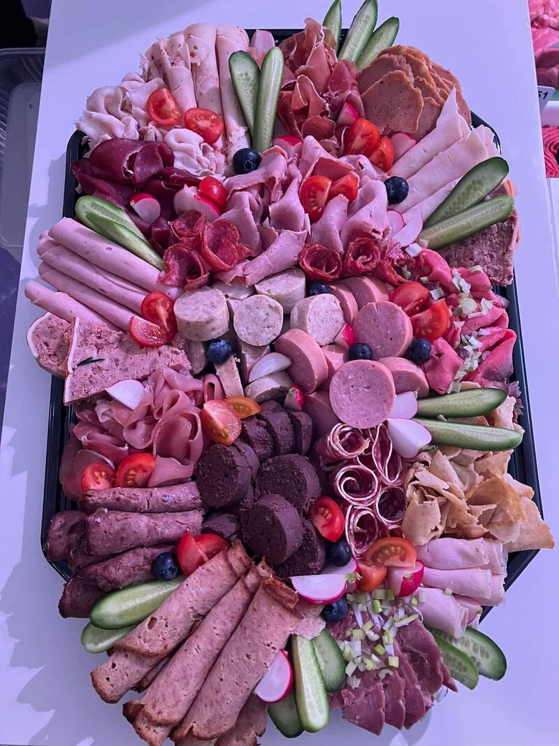 Vleesschotel 2 Zelf samen te stellen of laat u verassen door de keuze van onze slager