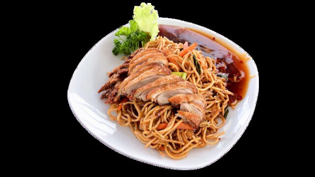 Gebr. Nudeln mit kruspriger Ente und pikante Sosse