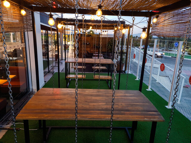 ¿Cuándo fue la ultima vez que montaste en un columpio?