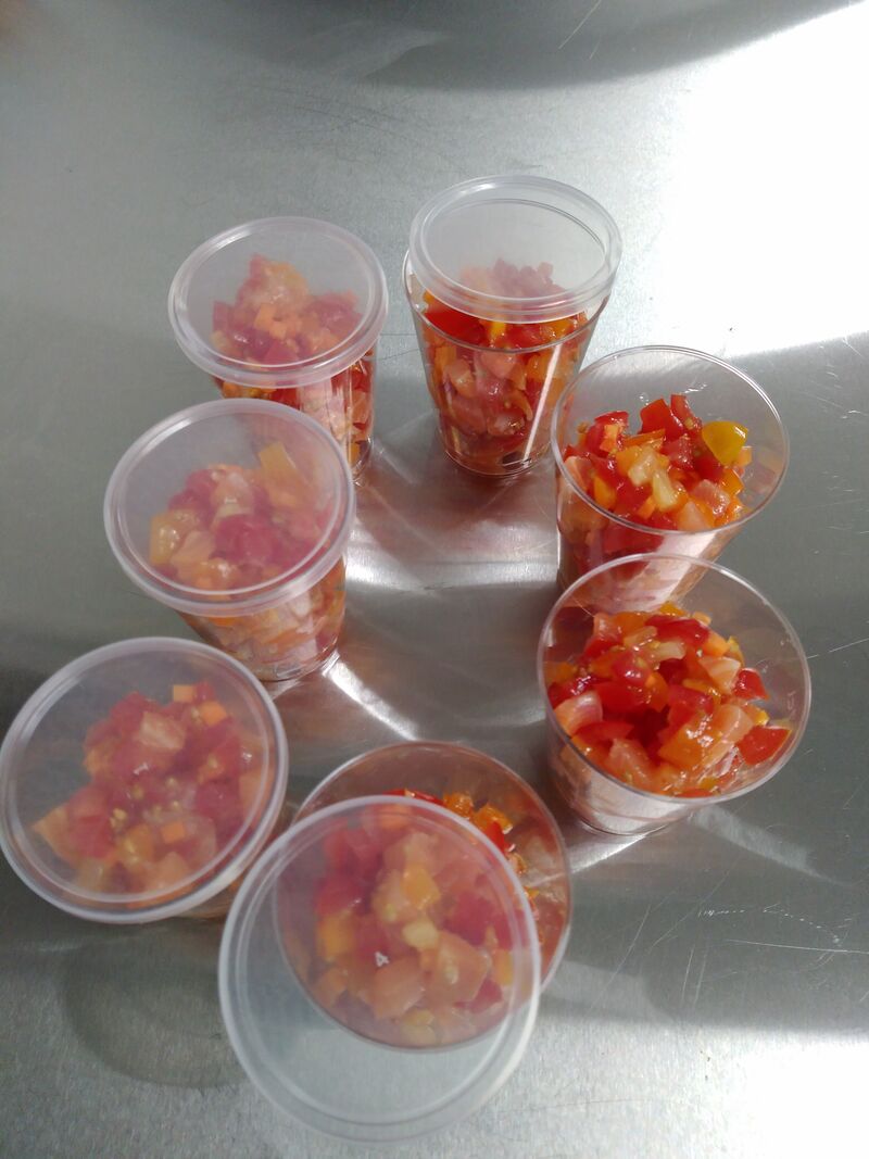 Verrines tomates cerises 3 couleurs et saumon fumé
