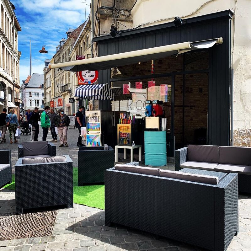 La façade de notre commerce.