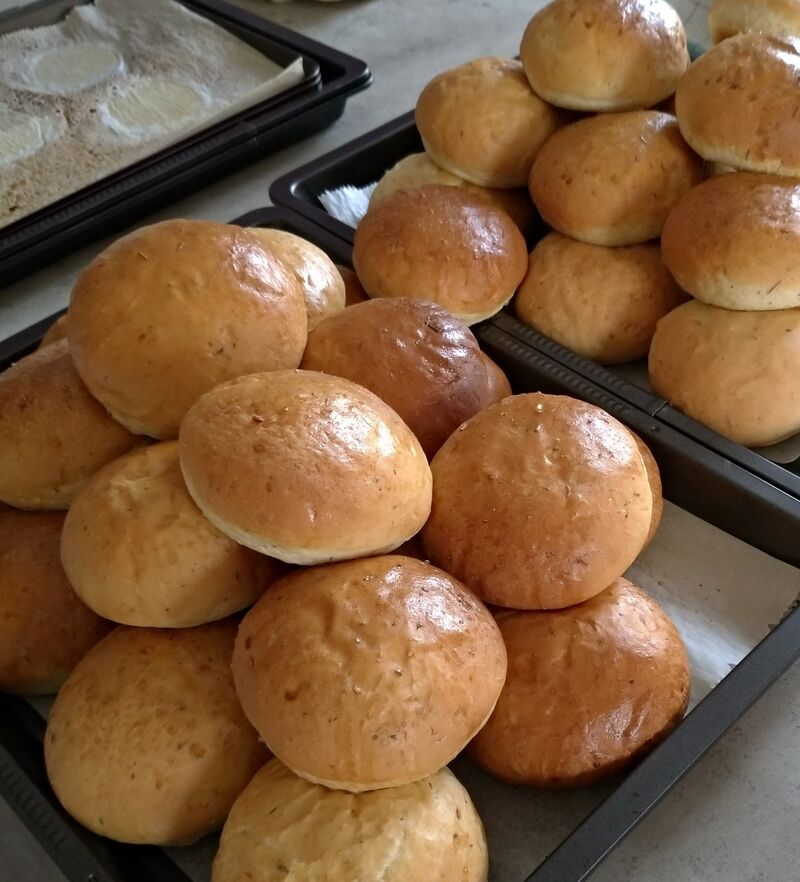 Nos pains burgers sont confectionnés maison avec notre plus grande attention