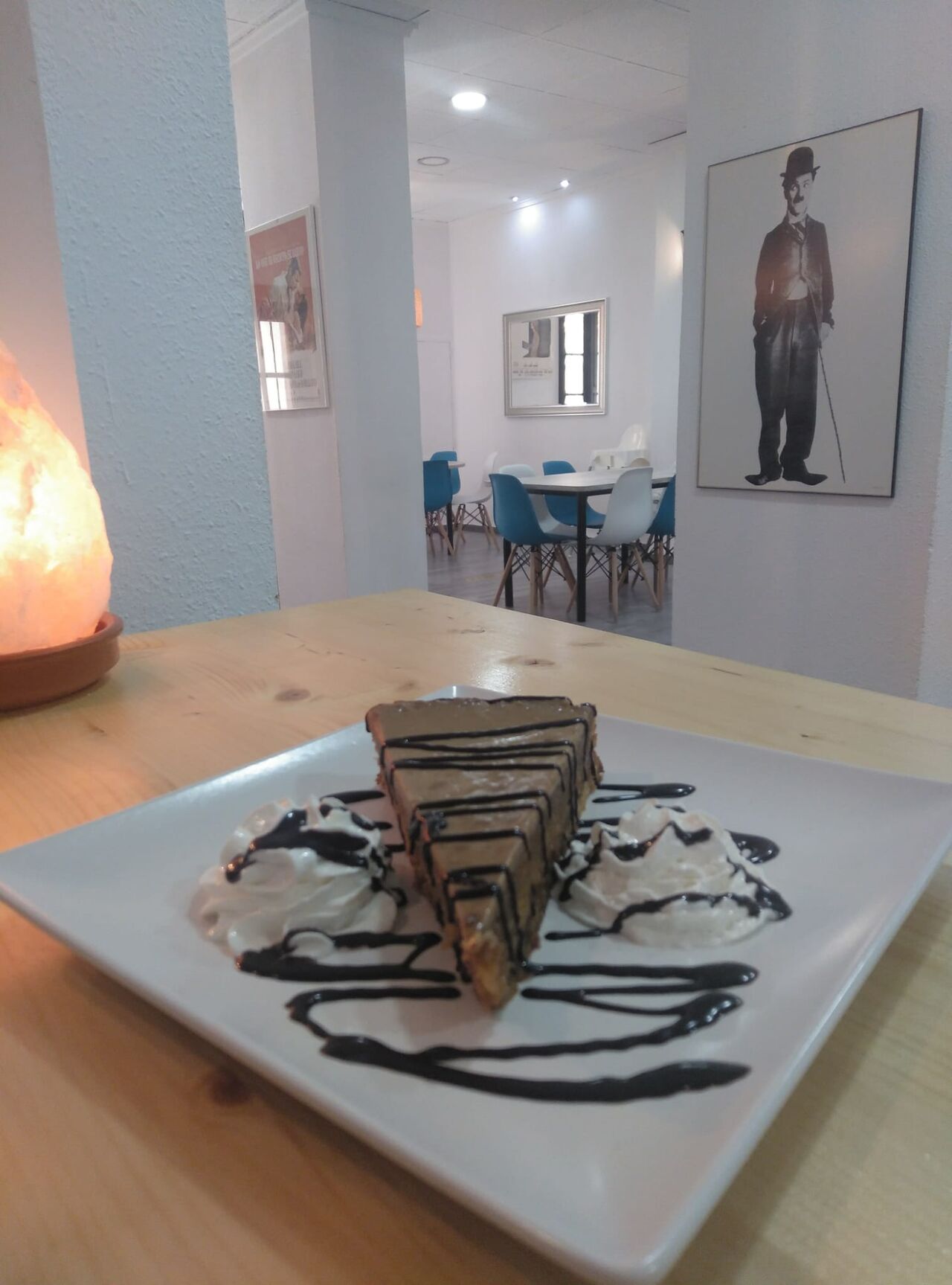 Tarta de Café con Caramelo y Nata