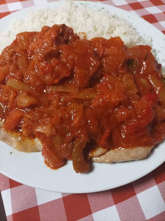 Lecsós csirkemell rizzsel