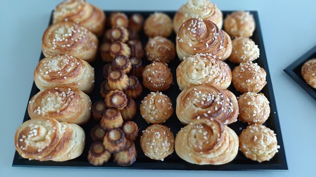 Brioches, cannelés et chouquettes
