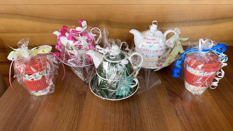 Tee for One & Coffee to go 