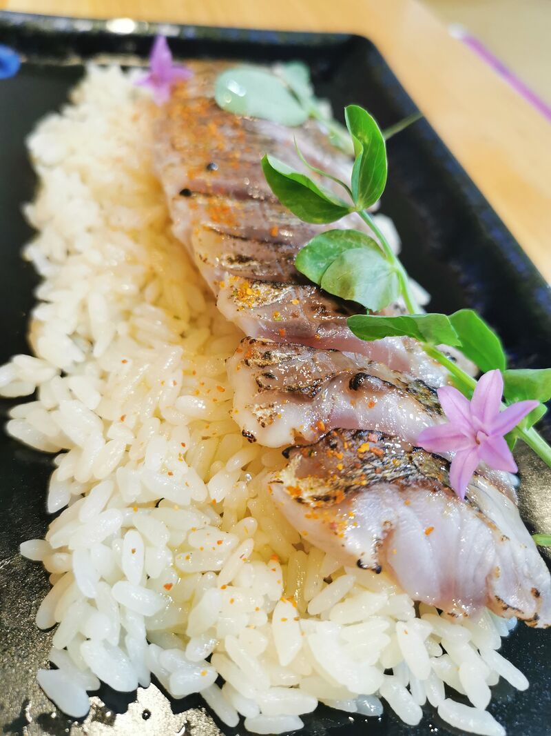 Pescado azul al estilo Okinawa 