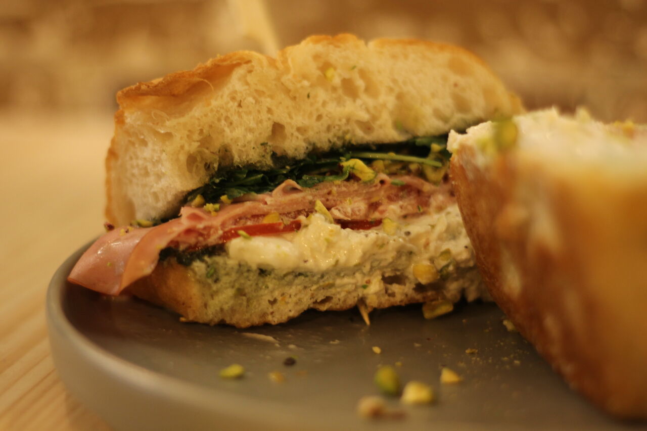 De mortadela Italiana y burrata