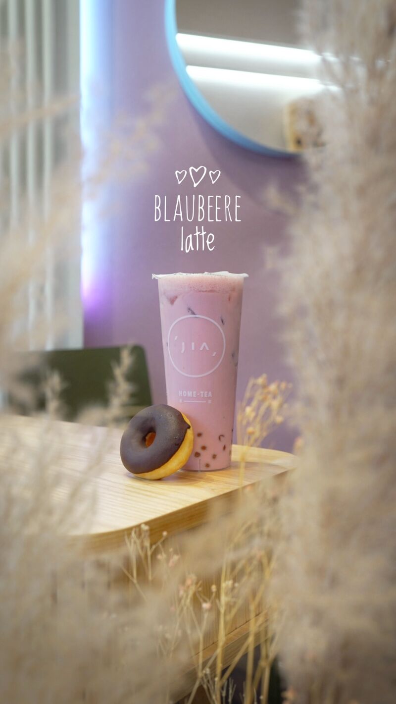 Blaubeere Latte