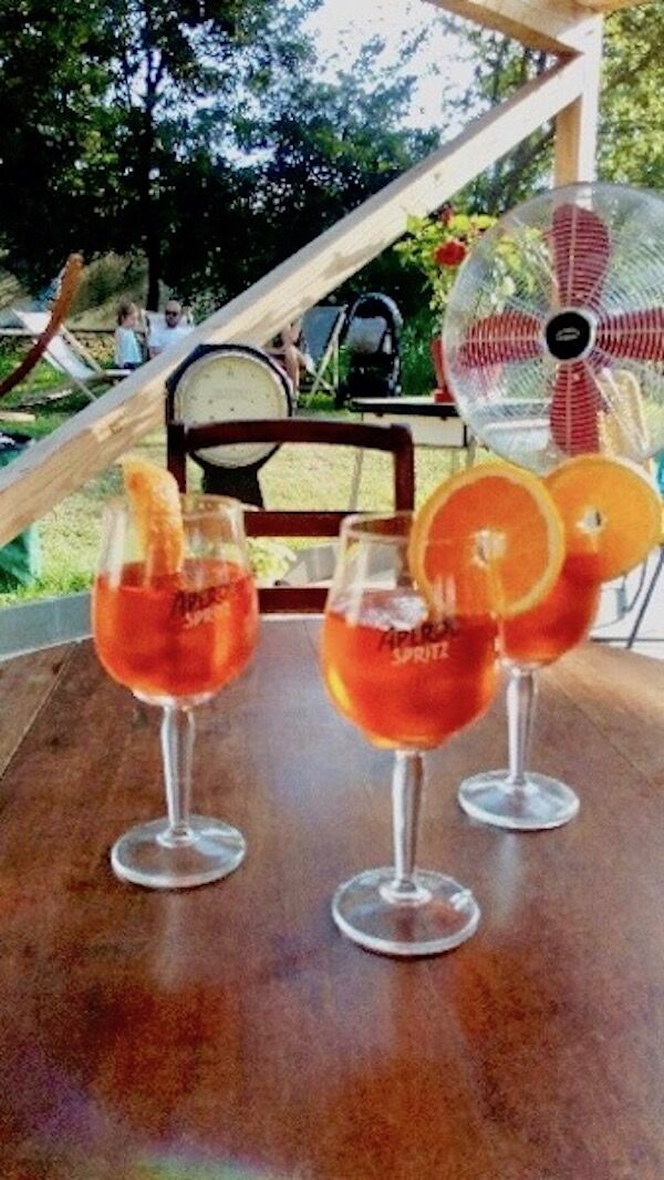 Santé bonheur pour des apéros entre amis