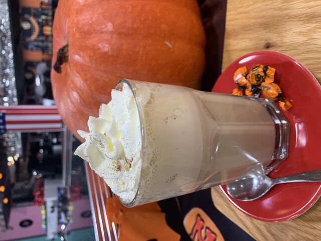 Pumpkin spice latte, une boisson aux saveurs d'automne