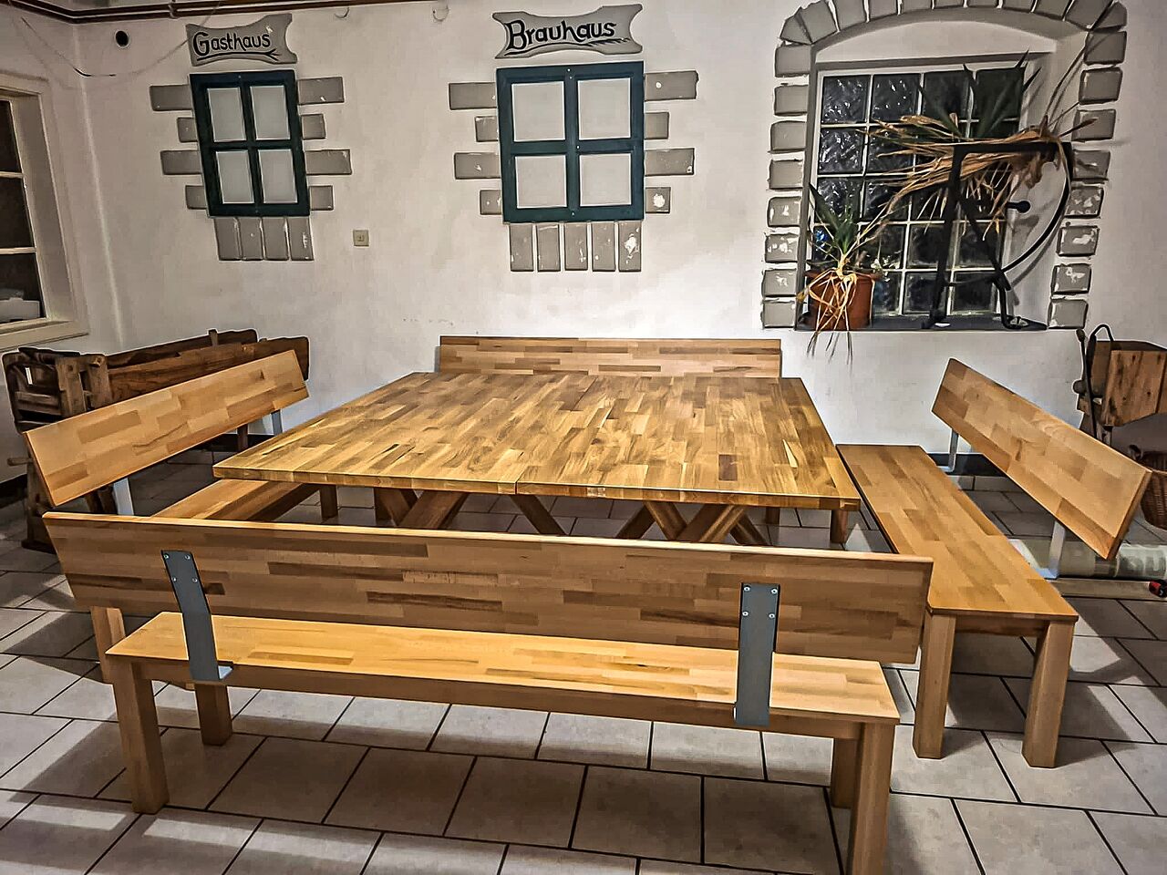 Zusätzliche Räumlichkeiten