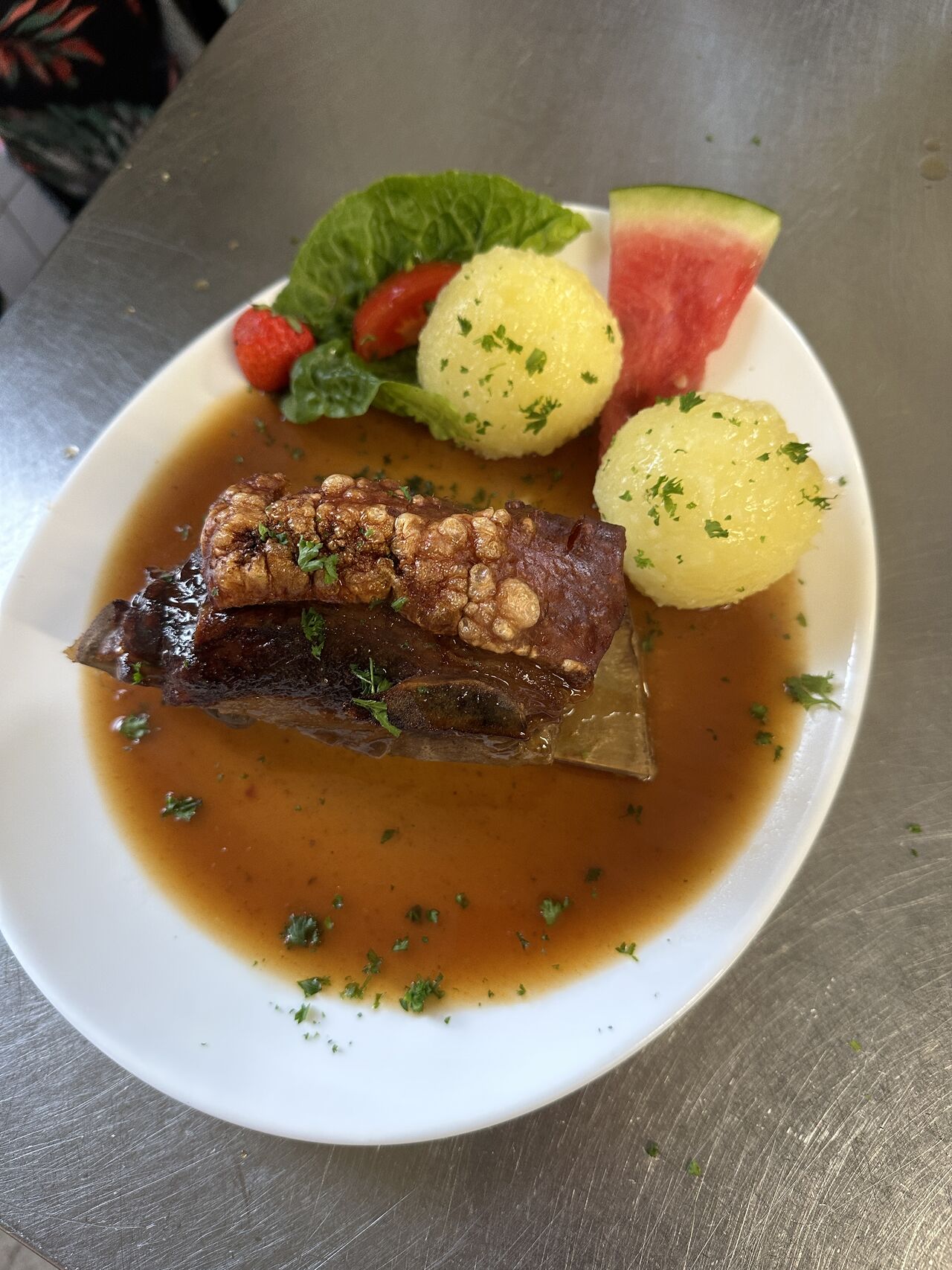 Schäufele mit Kartoffelknödel 