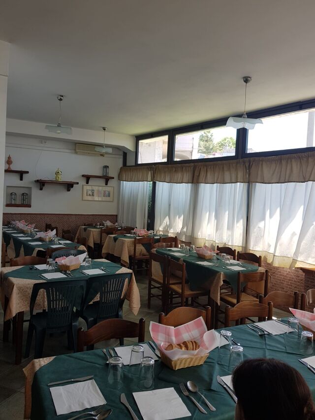 La sala interna pronta ad ospitare il cast dell'Amica Geniale